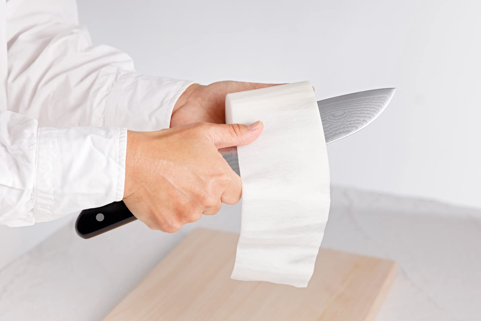 Amazon.com: Yasuda Hamono M100 Damascus Santoku Knife, Minamotetsu