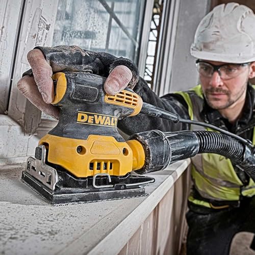 DEWALT DWE6411-GB 240 V 1/4 Sheet Orbital Sander - Yellow/Black 3 DEWALT DWE6411-GB 240 V 1/4 Sheet Orbital Sander - Yellow/Black - Image 3