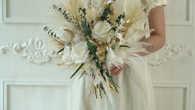 Ramo rústico boho beige y blanco para boda miniatura 7
