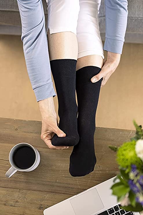 ITRAT Diabetic sock for Woman Non Elastic Wide Honey Comb Top Soft Cuff Ankle Wide Grip Odema Friendly Non Binding Circulatory For Swollen Feet legs Size 4-7 (Blues Mix 6 works) - Image 4