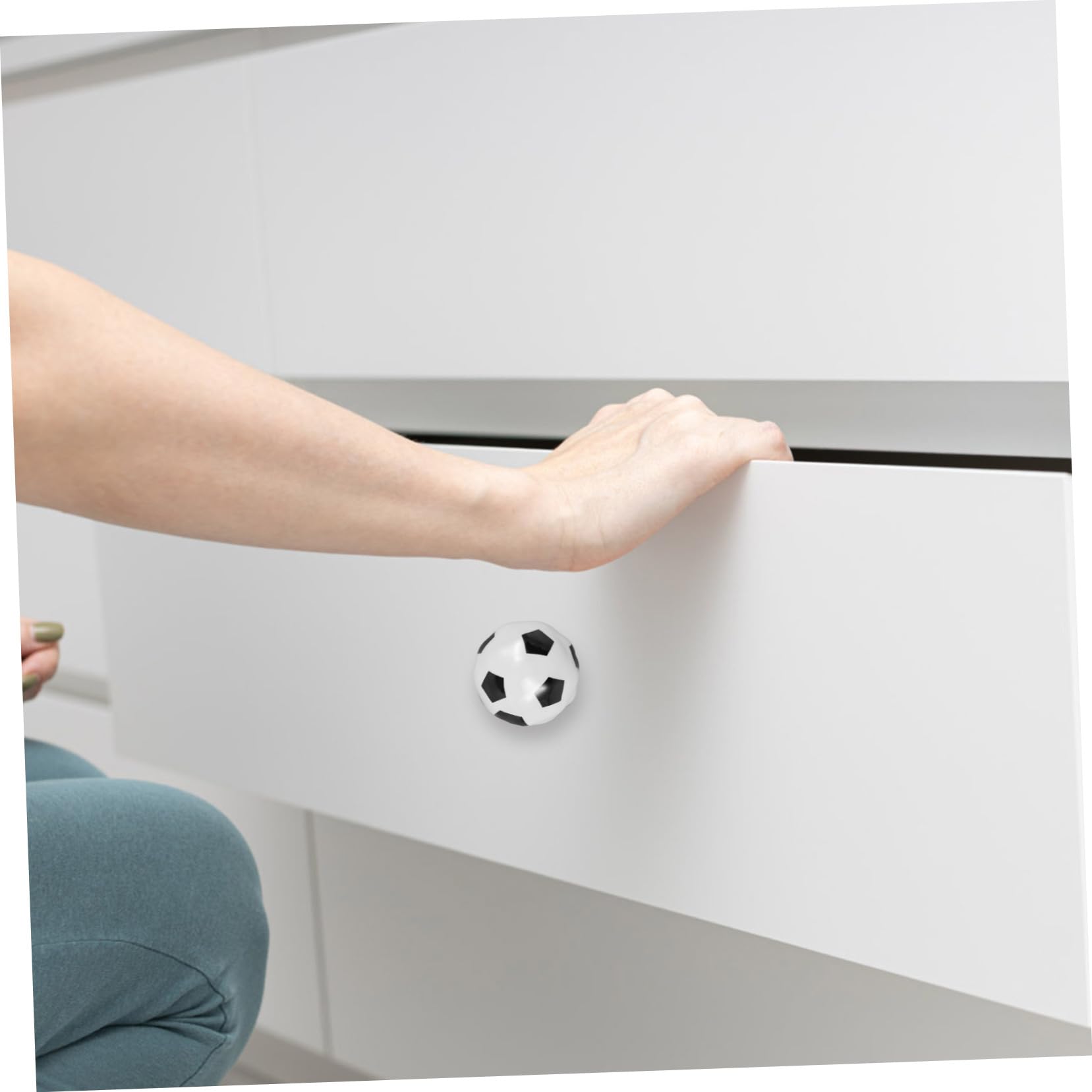 Amazon.co.jp: HAWILLOSCH 6個製サッカーボールキャビネット取っ手
