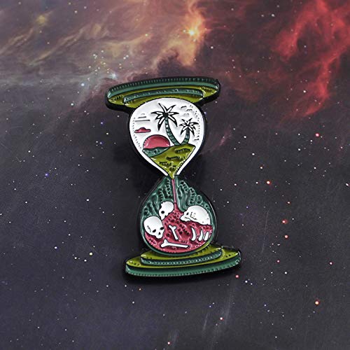 Preisvergleich Produktbild QISKAII Sanduhr Erinnerung Camping Abenteuer Brosche Insel Sonnenuntergang Kokosnussbaum Schädel Skelett Tod Sand Emaille Pin Mantel Abzeichen Punk Geschenke