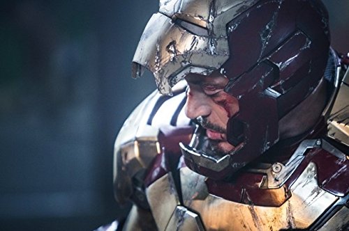Hot Toys The Avengers Iron Man Mark VII [Battle Damaged] Movie Masterpiece Series MMS196 Sixth Scale Figure : Toys & Games