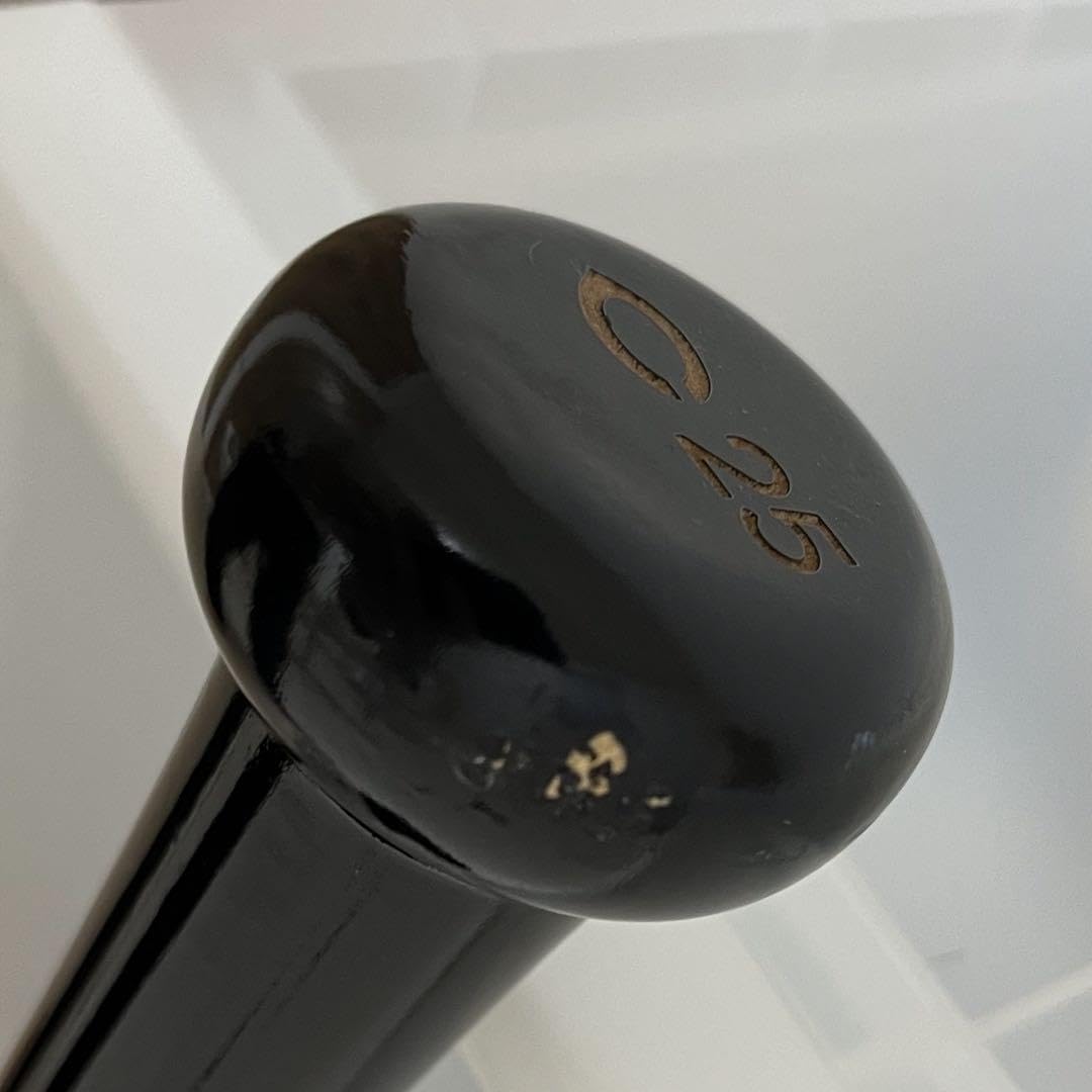 Amazon.co.jp: 新井貴浩 引退記念バット : ホーム＆キッチン