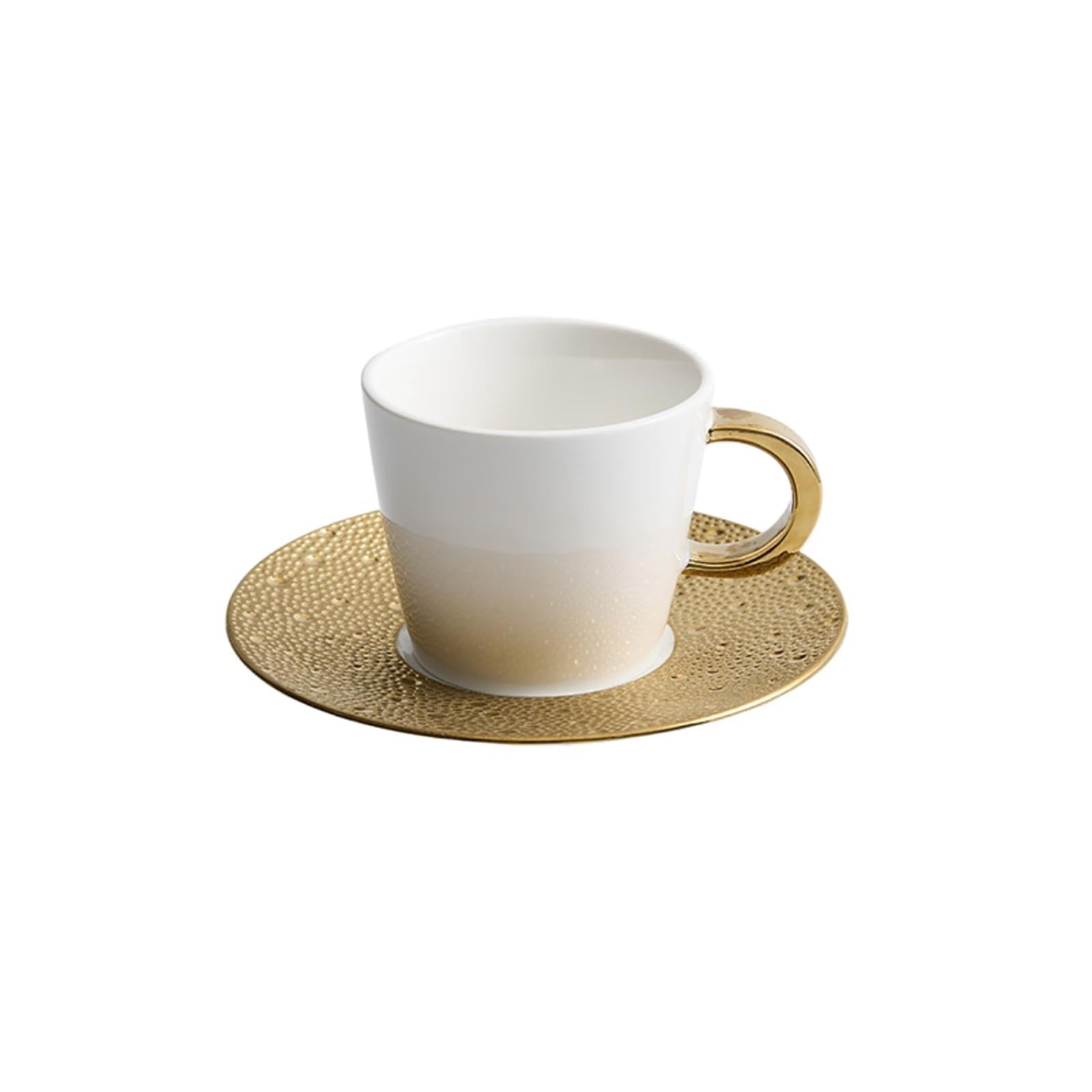 Ceramiczne kubki i spodki w stylu chińskim