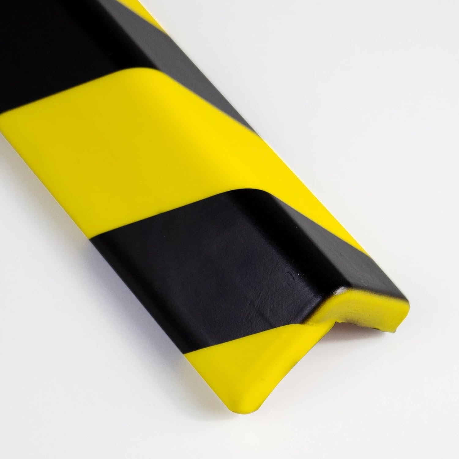Paraspigoli in poliuretano, autoadesivi, 100 x 4 x 4 cm, profilo di protezione angolare giallo/nero, protezione da parete e angoli, protezione per garage, magazzino, officina (5, 100 cm)