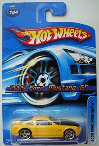Hot Wheels 2005 Ford Mustang GT, modelo de coche fundido a presión a escala 164 amarillo