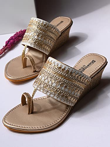 Image of Shoetopia Women's Wedge Heel Kolhapuris