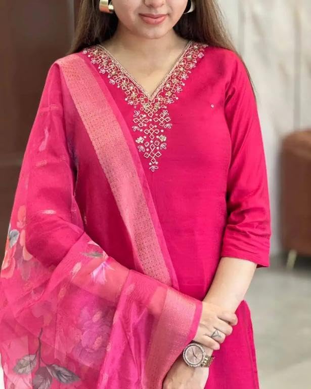 Image of Women's Chanderi Silk Kurti with Rayon Slub Pants & Dupatta | Printed Three-Quarter Sleeve Ethnic Set