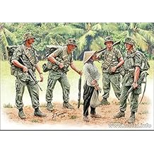 PATROLING. VIETNAM WAR SERIES 5 FIGURES 1/35 MASTER BOX 3599