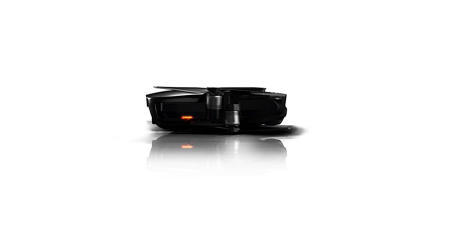 DJI Mavic Air Fly More Combo - Drone con Video 4K Full-HD I Immagini panoramiche sferiche da 32 Megapixel e raggio di trasmissione fino a 4 km - Nero