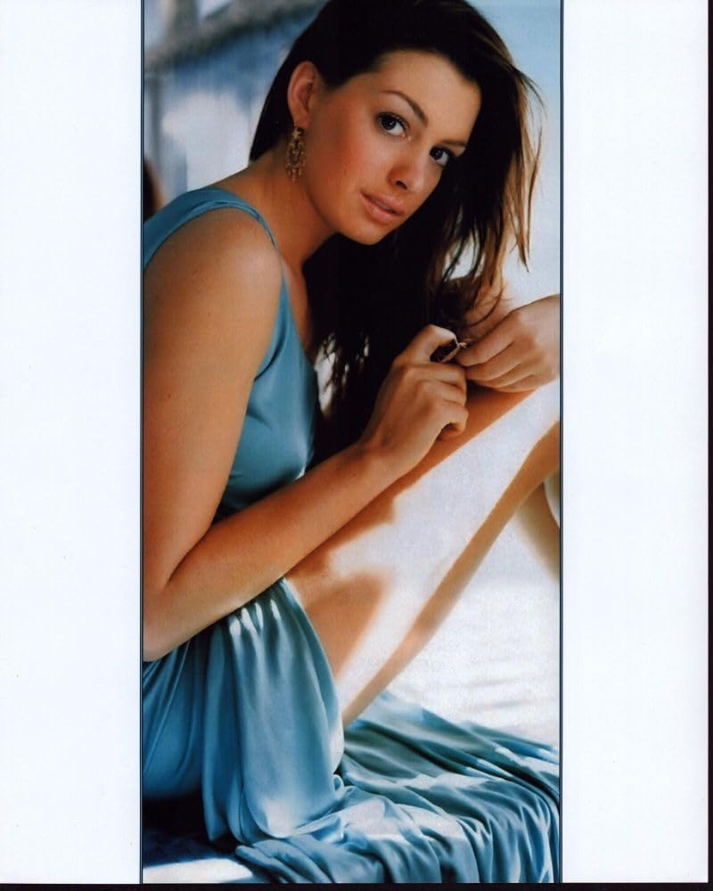 Posterazzi Anne Hathaway In Blue Dress With Leg Up Photo Print (8 x 10)