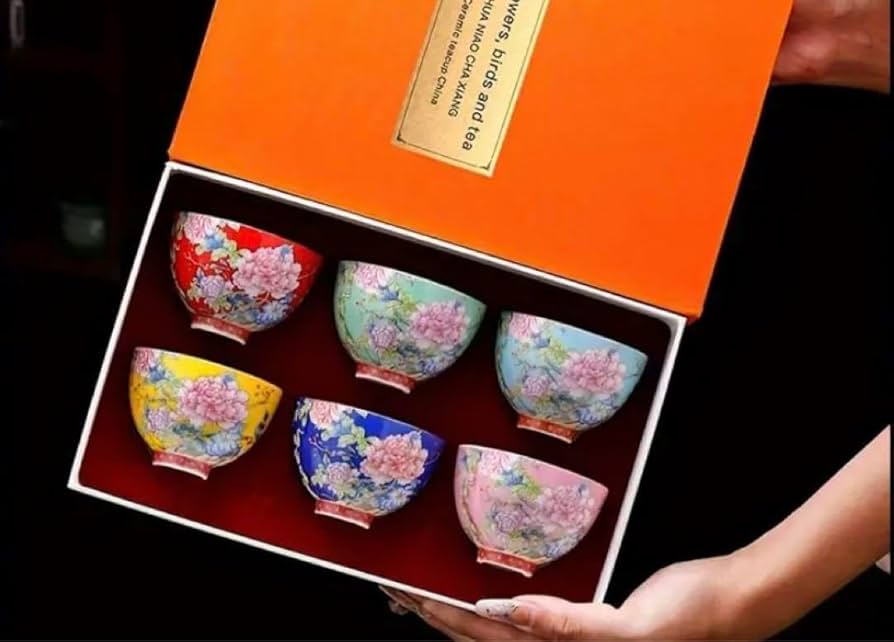 Amazon Basics カラフル3色・3種陶器皿 6客セット Amazon Basics カラフル3色・3種陶器皿 6客セット