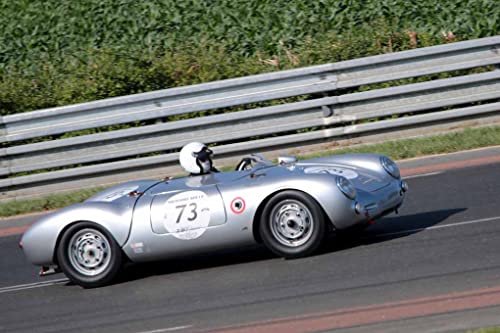 Photo Porsche 550 Spyder pour décoration de salon et bureau de passionné