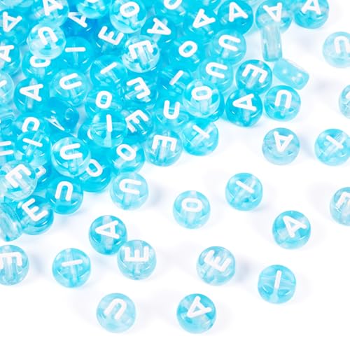 PandaHall 100 cuentas acrílicas transparentes de 7 mm, cuentas redondas planas del alfabeto A/E/I/O/U, cuentas de letras iniciales azules para pulseras de amistad, fabricación de joyas