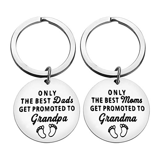 New Grandparents Gift Keychain Grandchild Announcement Gift for Grandma Grandpa to Be Keyring Jewelry New Grandpa and Grandma Gift promoted to grandparents keychain Baby Announcement Gift