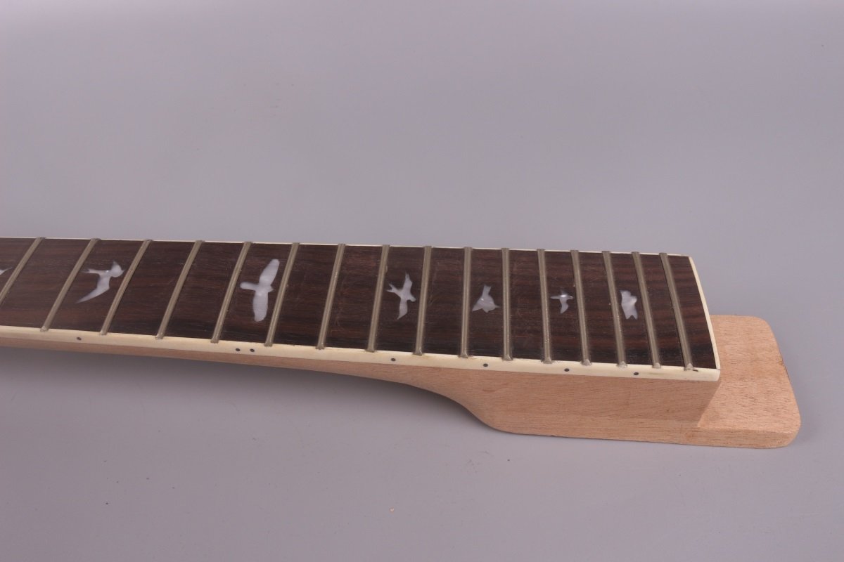 Yinfente Manico per chitarra elettrica a 22 tasti, 63,5 cm, in mogano, tastiera in palissandro, intarsio con uccello, set per chitarra fai da te