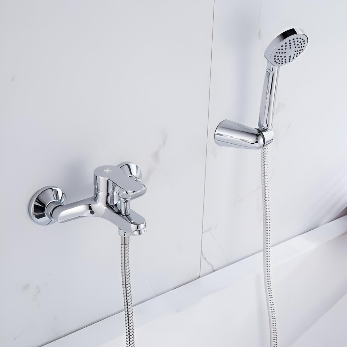 Grifo de Baño y Ducha con Alcachofa, Manguera y Soporte. Monomando de Baño Serie Omnia, Cartucho Cerámico de 35mm, Acabado Cromado, Set de Ducha Incluido