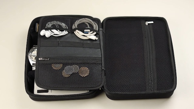 MOSISO Electronic Organizer Travel Case Compatibel met MacBook Power Adapter, Compatibel met Magic Mouse & Pencil, SD-kaart, USB Flash Disk met 4 Modulaire Insert & 2 Kabelbinders & Snap Hook, Zwart MOSISO Electronic Organizer Travel Case Compatibel met MacBook Power Adapter, Compatibel met Magic Mouse & Pencil, SD-kaart, USB Flash Disk met 4 Modulaire Insert & 2 Kabelbinders & Snap Hook, Zwart