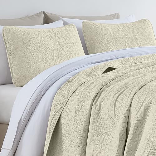 Image of Chezmoi Collection Austin 3-piece Oversized Bedspread Coverlet Set (Queen, Ivory)