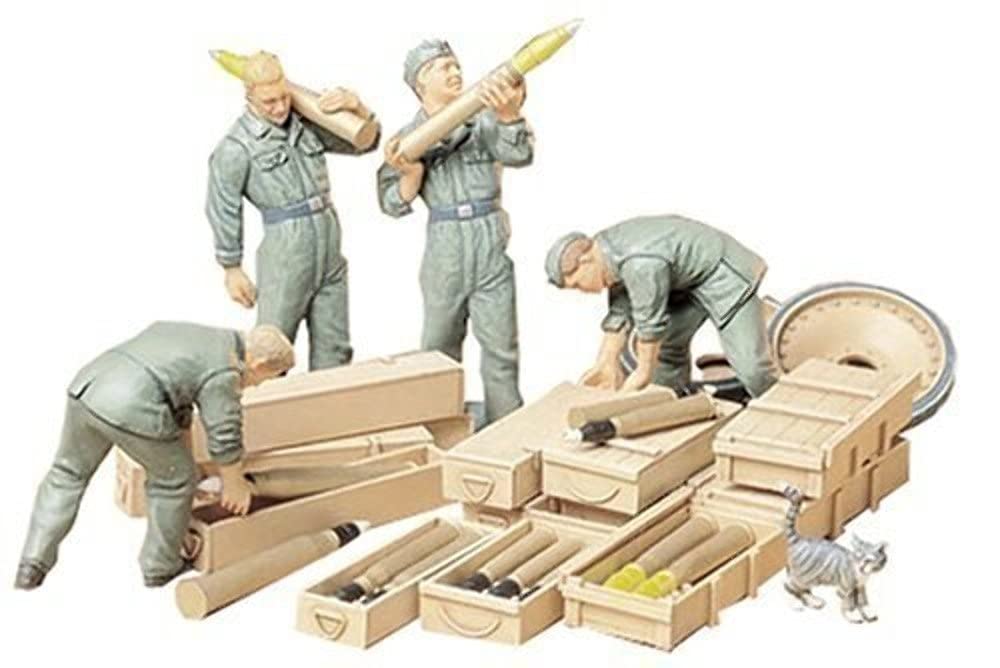 Amazon.com: TAMIYA 1/35 German Tank Ammo-Loading Crew TAM35188