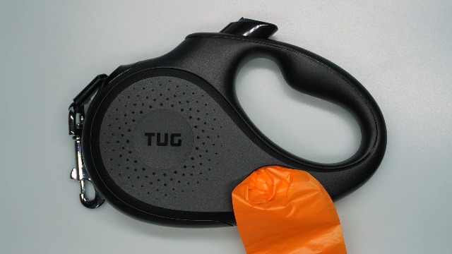 tug retractable leash