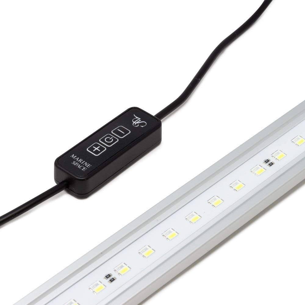 水槽用LED照明　ZETLIGHT ZP4000-590P Amazon.com : Zetlight Aquarium Lighting (ZP-4000-90P) : Pet