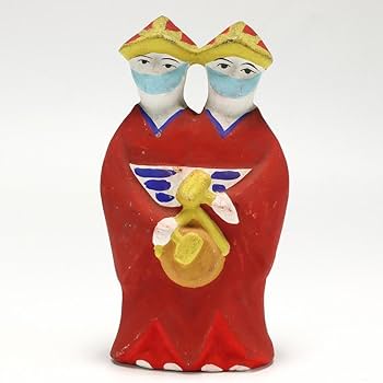 陶器の祈りを捧げる人形　土物　日本 Amazon.co.jp: 侍 陶器 人形を抱いた女の子 ミニチュア 射的人形