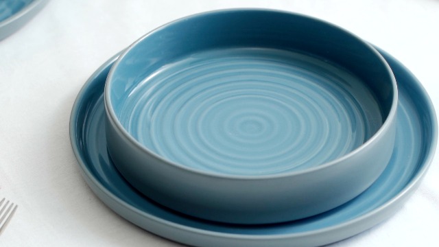 Amazon.com | Stone Lain Elica 24-Piece Modern Dinnerware Set