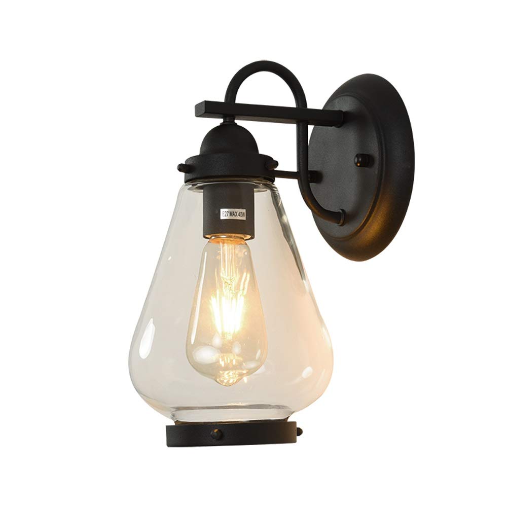 Lanterne extérieur murale pour illuminer vos soirées sur l'escalier