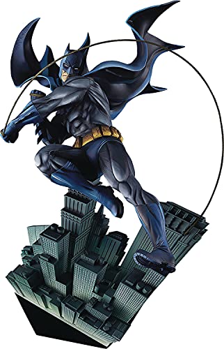 Good Smile Company - Dc Comics Batman Art Respect Batman 1/6 Polystone Statue (Net)