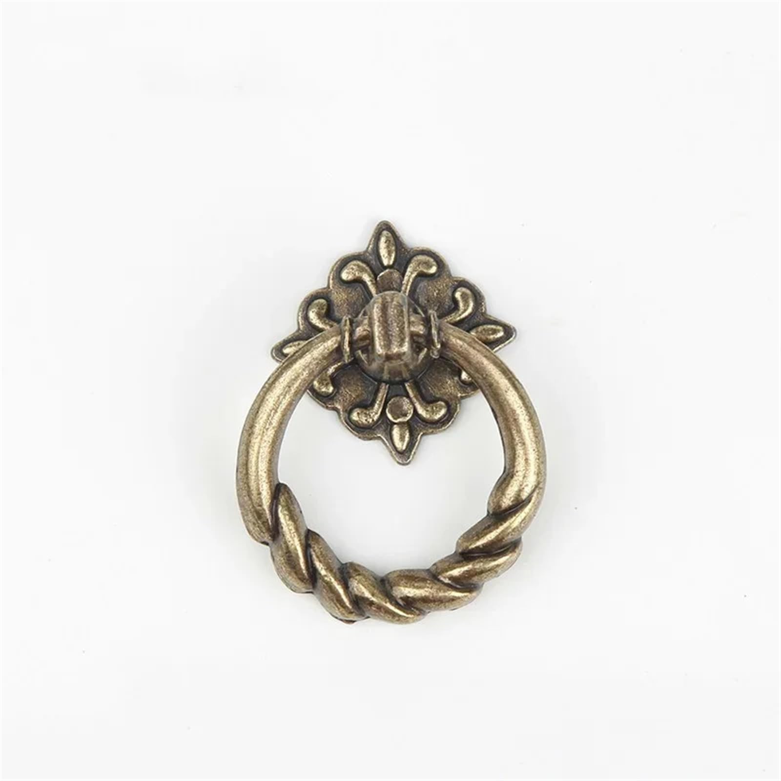 Poignées de meuble vintage en bronze pour réparer et embellir un placard de cuisine