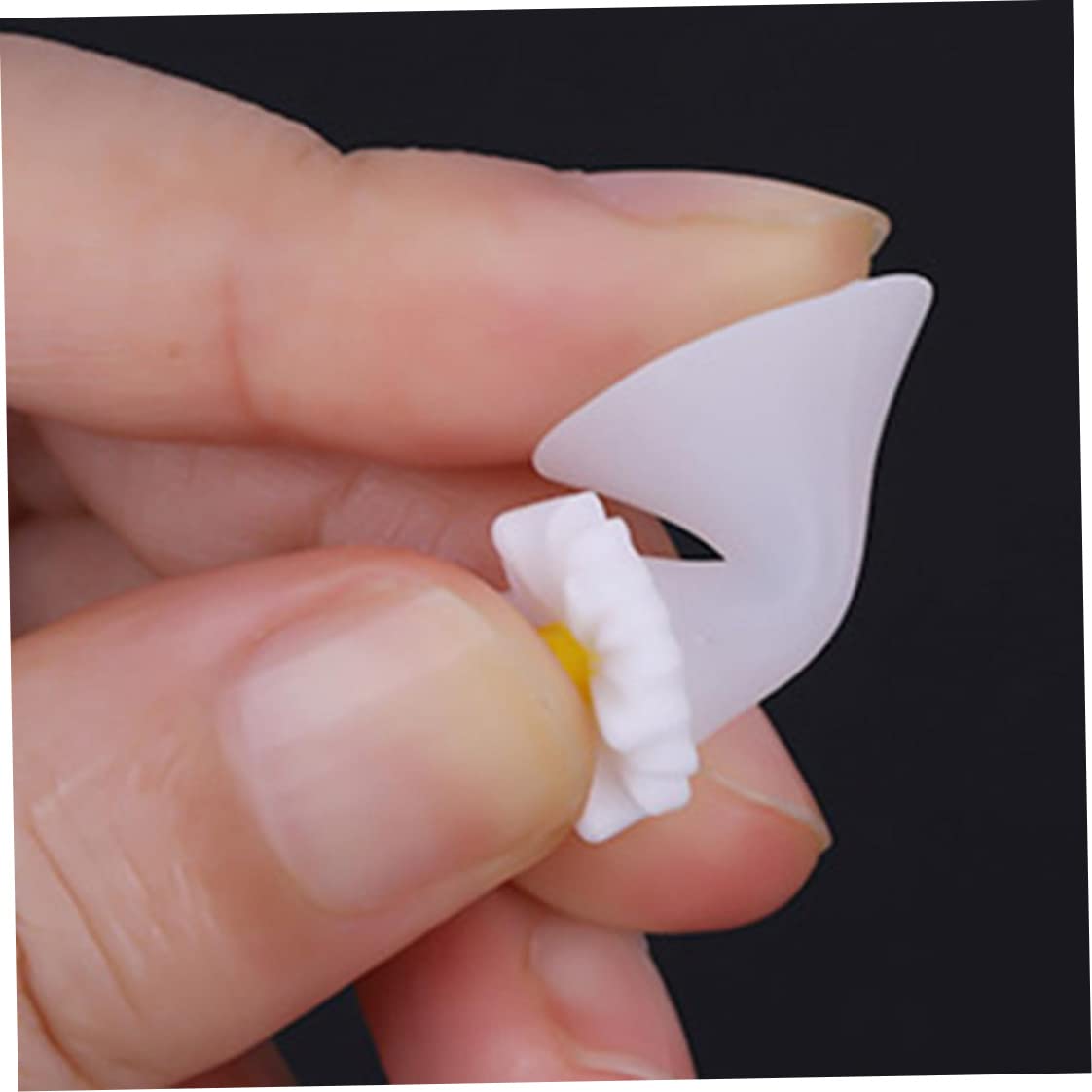 Separatore per unghie dei piedi in silicone Distanziatore per barelle per dita dei piedi Divisore per dita dei piedi a margherita Strumento per manicure per pedicure 8 pezzi Distanziatori per dita dei