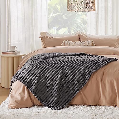 image for Bedsure Grey Fleece Throw Blanket for Couch - Super Soft Cozy Blankets