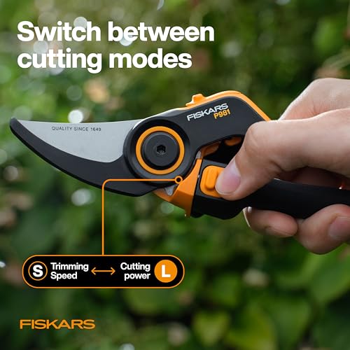 Image of Fiskars DualAction 2-in-1 Bypass Pruners, 1 inch Cut Capacity Garden Clippers | Two Cutting Modes, Small Mode for Fast Snips on Small Stems, Large Mode for Tough Branches, Low-Friction Coated Steel Blade