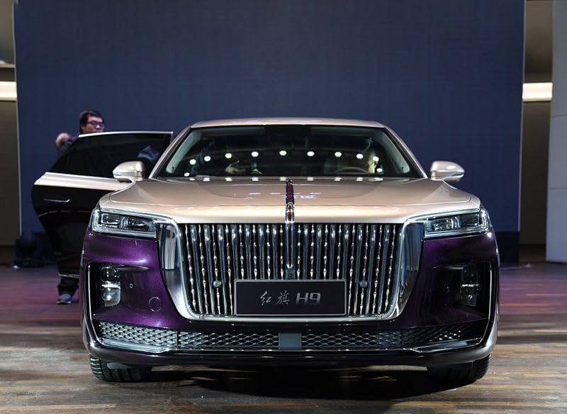 Image of HONGQI RED Flag H9 1:24 Diecast Scale Model Metal Pull Back Toy car for Kids with Openable Doors & Light, Music Toy Vehicle for Kids - Colors as Per Stock(Design-62)