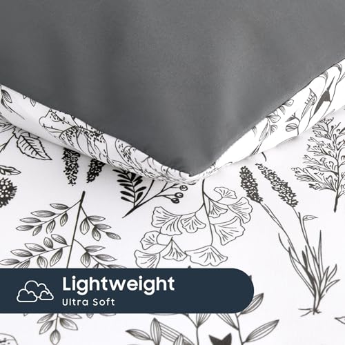Image of Wake In Cloud - Floral Comforter Set, Botanical Vintage Flower Coquette Cottagecore Aesthetic for Women Teen Girls, Soft Lightweight Dorm Bedding, 3 Pieces, Charcoal, Queen Size