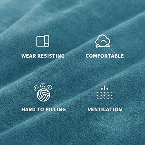 MAXIJIN Housse de canapé en Velours épais 3 Places Housse de canapé Super Extensible pour Chiens Cat Pet Friendly 1-Piece Elastic Furniture Protector Housse de canapé en Peluche (3 Places, Bleu Paon) - Image 5