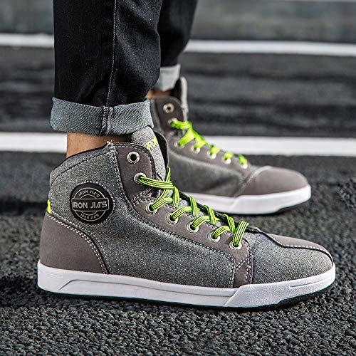 カジュアルなバイク用ライディングシューズの選び方とおすすめ5選