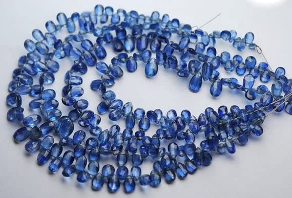 Cyanite bleue naturelle facettée en poire 5-7mm pour création de bijoux de qualité supérieure