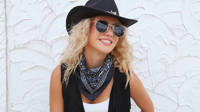 7757 70s Hippie Womens Fringe Vest Western Felt Cowgirl Hat Costume Amazon.com: GERVAISE Womens Western Cowgirl Costume 70s  main image 2