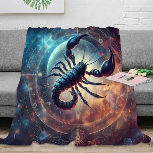 PHQAZWSXE 3D Imprimé Scorpion Zodiac Couverture Polaire Microfibre Literie Mythique Cosmic Art Jeté de Lit Infroissable pour Jeunes Locataires Voyageurs...