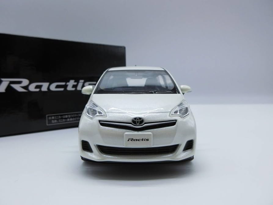 Amazon.co.jp: 1/30 2代目ラクティス Ractis カラーサンプル