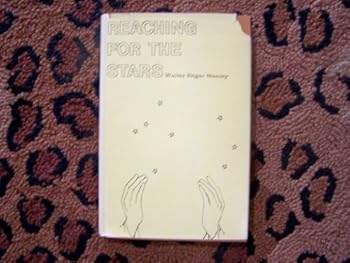 Paperback Reaching for the stars Book