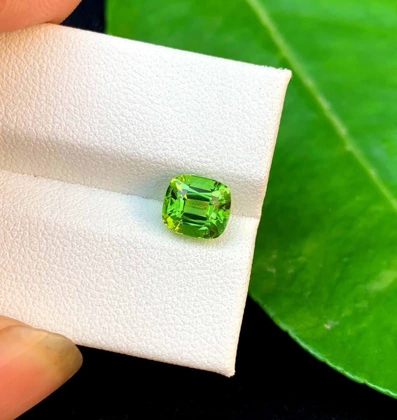 Péridot 15.25 carat pierre naturelle en vrac non traité pour bijoux S-B0BXJ811-DMS