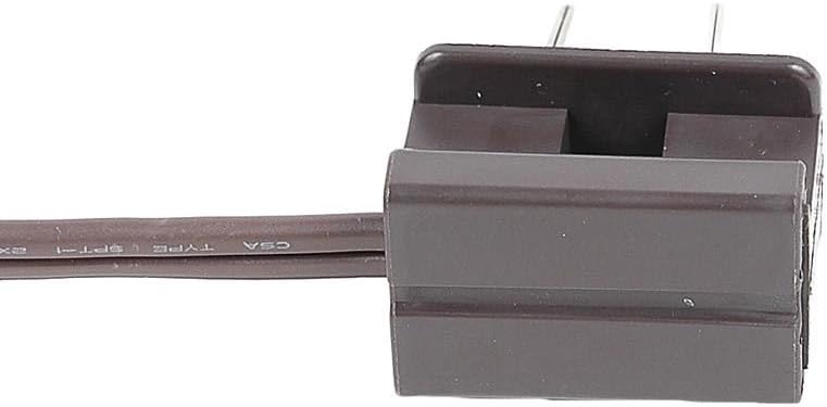 Novelty Lights SPT-2 Male Plug, Snap On Vampire Plugs, Brown, Polarized, 10 Amp, 25 Pack