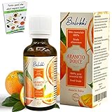 🍊 RELAJANTE: Ayuda a combatir el insomnio y los trastornos nerviosos como la ansiedad, la depresión y el nerviosismo. Para aprovechar sus virtudes calmantes, puede agregarse al agua del baño o rociarse en la habitación a través de un difusor.