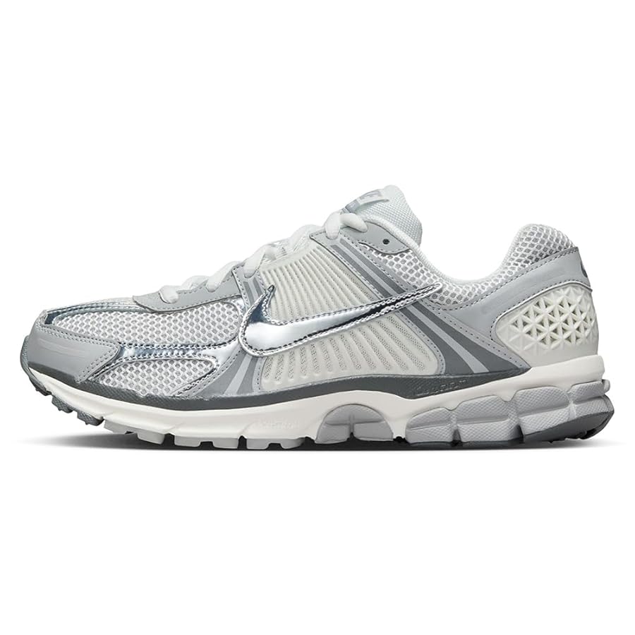 Amazon.com | Nike Men's Zoom Vomero 5 Sneakers, Summit White
