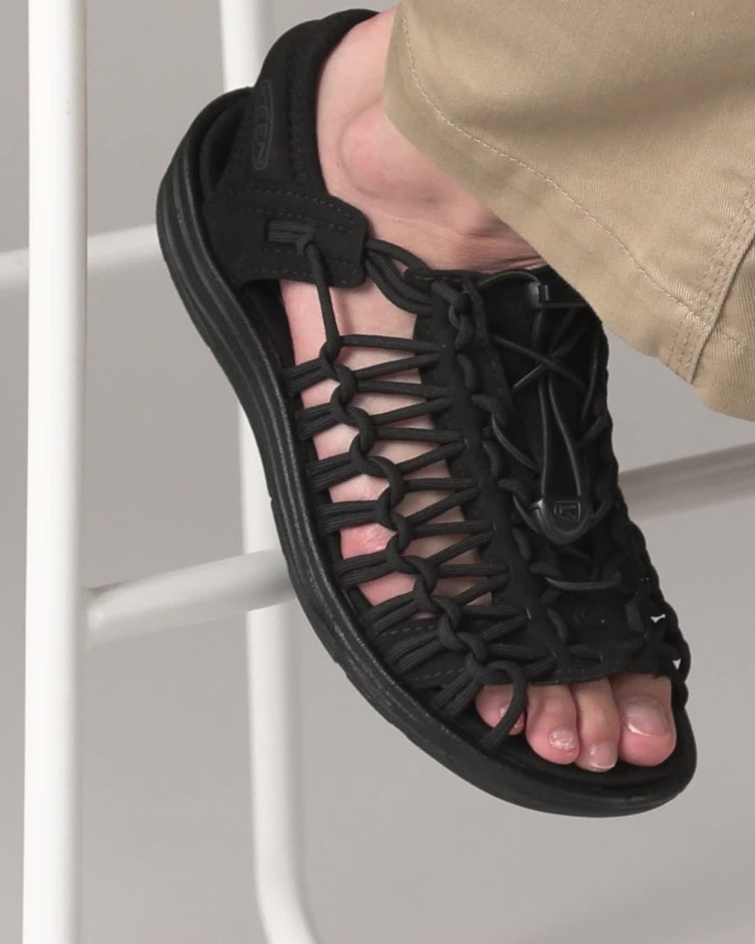 ⭐️美品⭐️ KEEN キーン ユニーク Ⅱ OT UNEEK 26㎝ 黒 オールジェンダー | ユニーク ツー コンバーチブル | KEEN公式