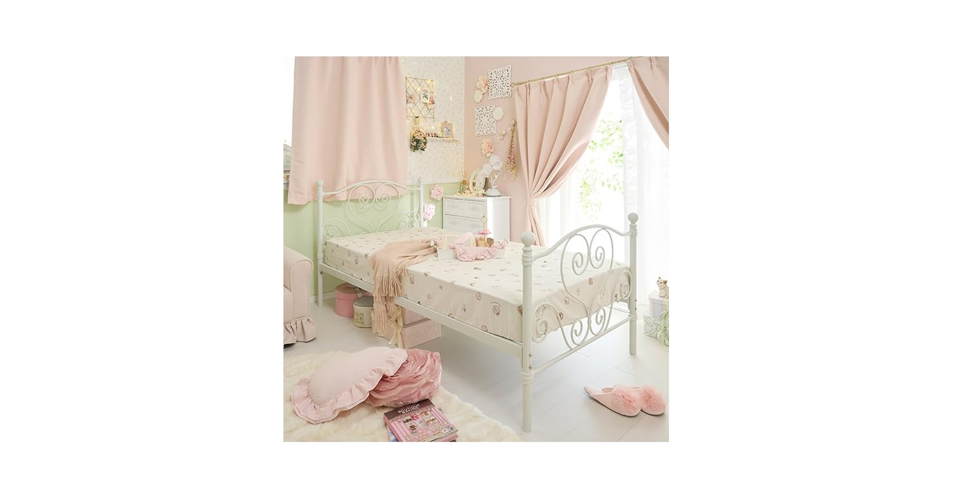 Amazon｜ロマンティックプリンセス シンデレラベッド(Aフレーム